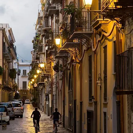 Casa Dada, Romantic House In Historic Centre Appartement Palermo